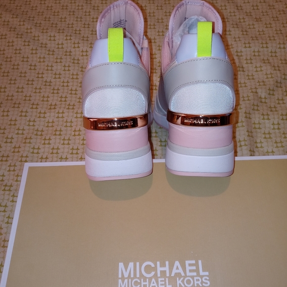 Michael Kors Georgie Trainer Sneaker - Picture 8 of 8
